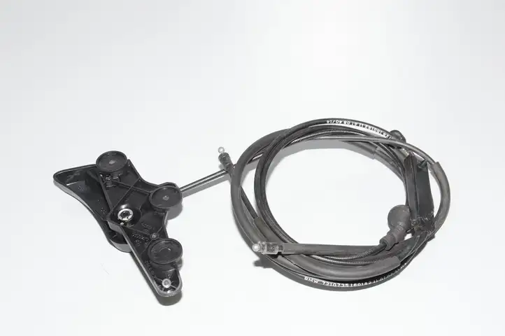 BMW X3 F25 (2010 - 2017) 7210735 Ручка открытия капота — фото 1