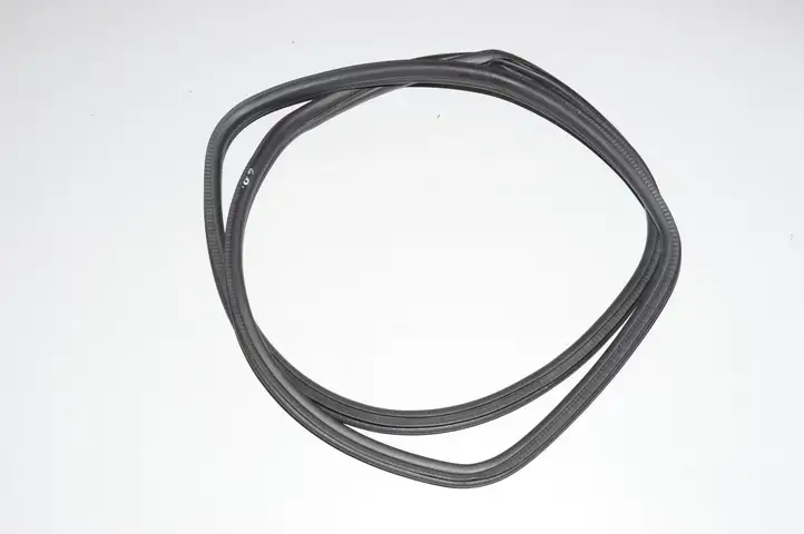BMW 3 F30 F35 F31 (2012 - 2018) 7258336 Уплотнитель кузова — фото 2