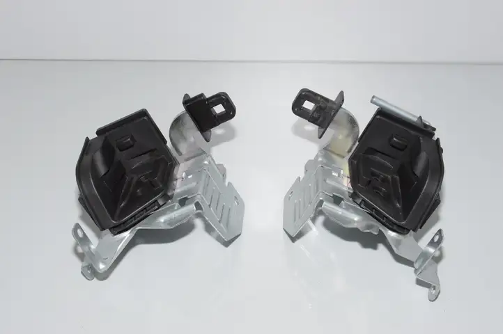 BMW 3 F30 F35 F31 (2012 - 2018) 7268030 Держатель шторки — фото 1