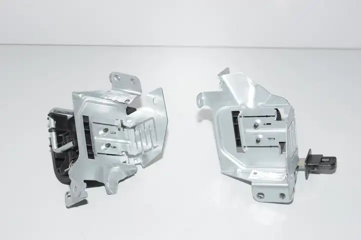 BMW 3 F30 F35 F31 (2012 - 2018) 7268030 Держатель шторки — фото 3