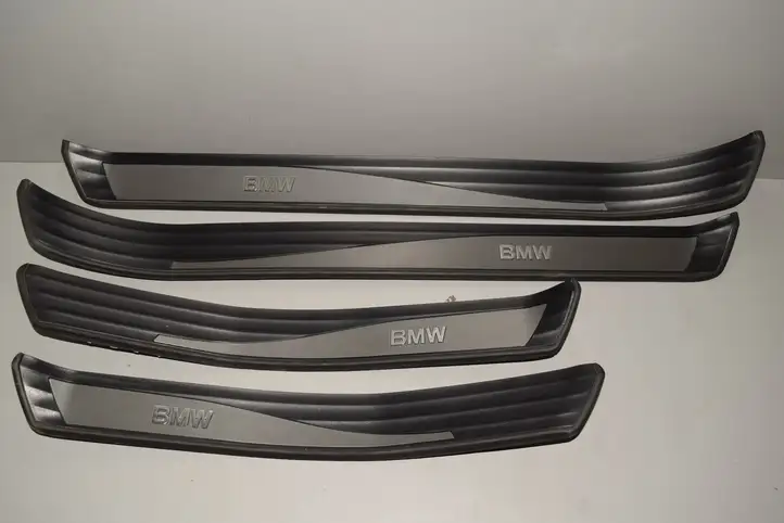 BMW 5 E60 E61 (2004 - 2010) Внутренняя обшивка порога (комплект) — фото 1