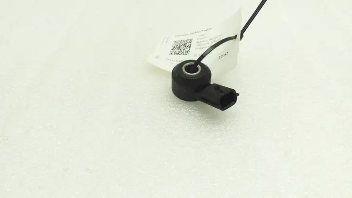Nissan Pulsar (2014 - 2018) 8200789728 Датчик детонации — фото 2