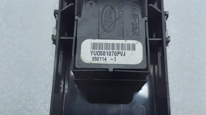 Land Rover Discovery 3 - LR3 (2004 - 2009) YUD501070PVJ Блок кнопок стеклоподъемников — фото 2