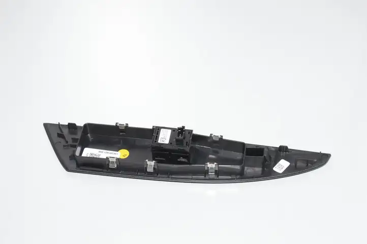 BMW 8 G15 (2018 - ) 9327031 Блок кнопок стеклоподъемников — фото 4