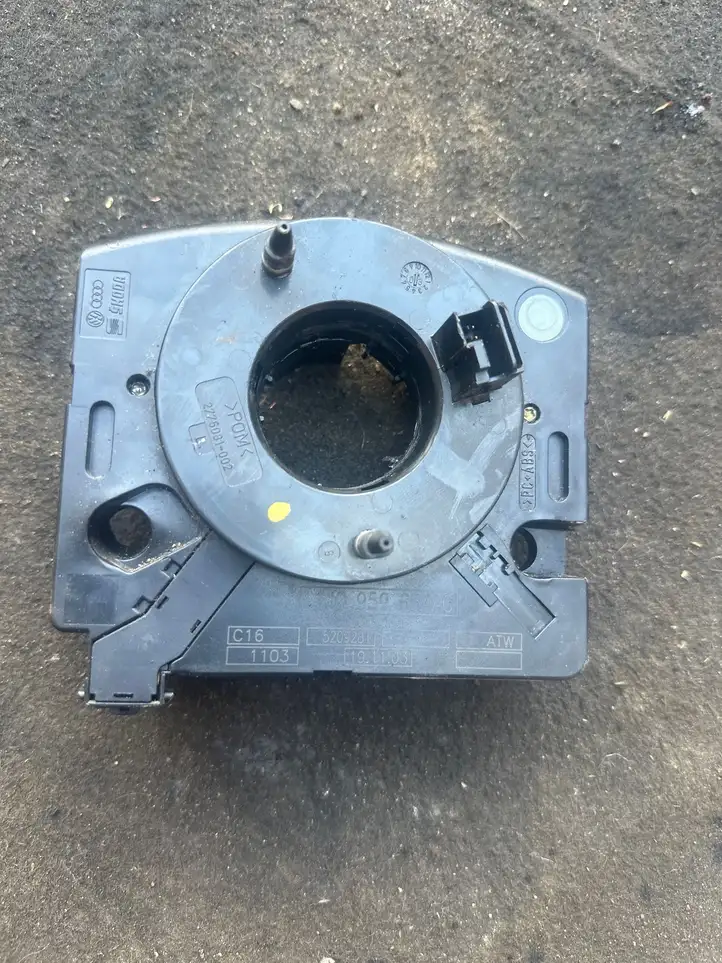 Audi A6 S6 C5 4B (2001 - 2004) 1J0959654AC Контактное кольцо SRS — фото 1