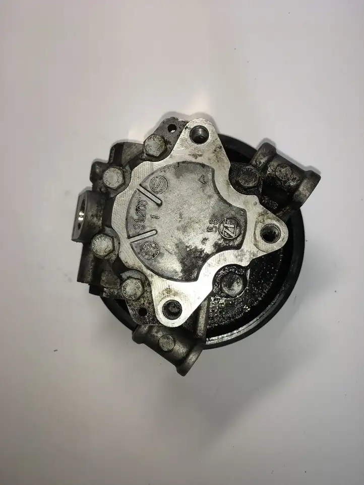 Mercedes-Benz Sprinter W901 W902 W903 W904 (1995 - 2007) A0034667201 Насос ГУР — фото 2