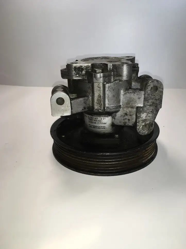 Mercedes-Benz Sprinter W901 W902 W903 W904 (1995 - 2007) A0034667201 Насос ГУР — фото 4