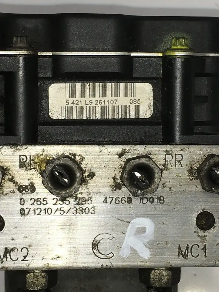 Nissan Qashqai (2006 - 2010) 47660JD01B ABS блок — фото 2