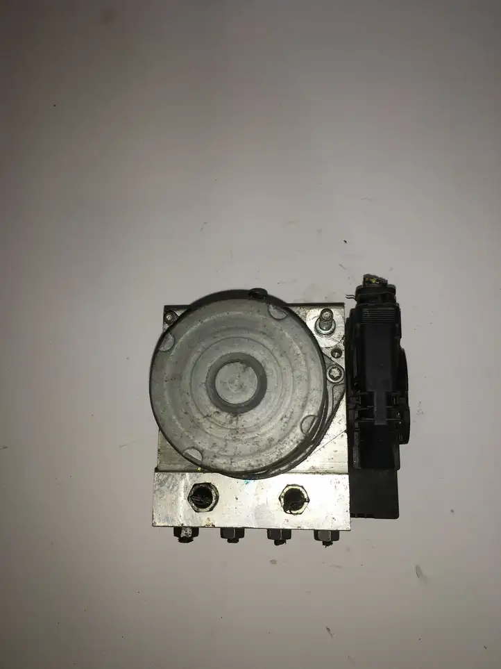 Nissan Qashqai (2006 - 2010) 47660JD01B ABS блок — фото 3