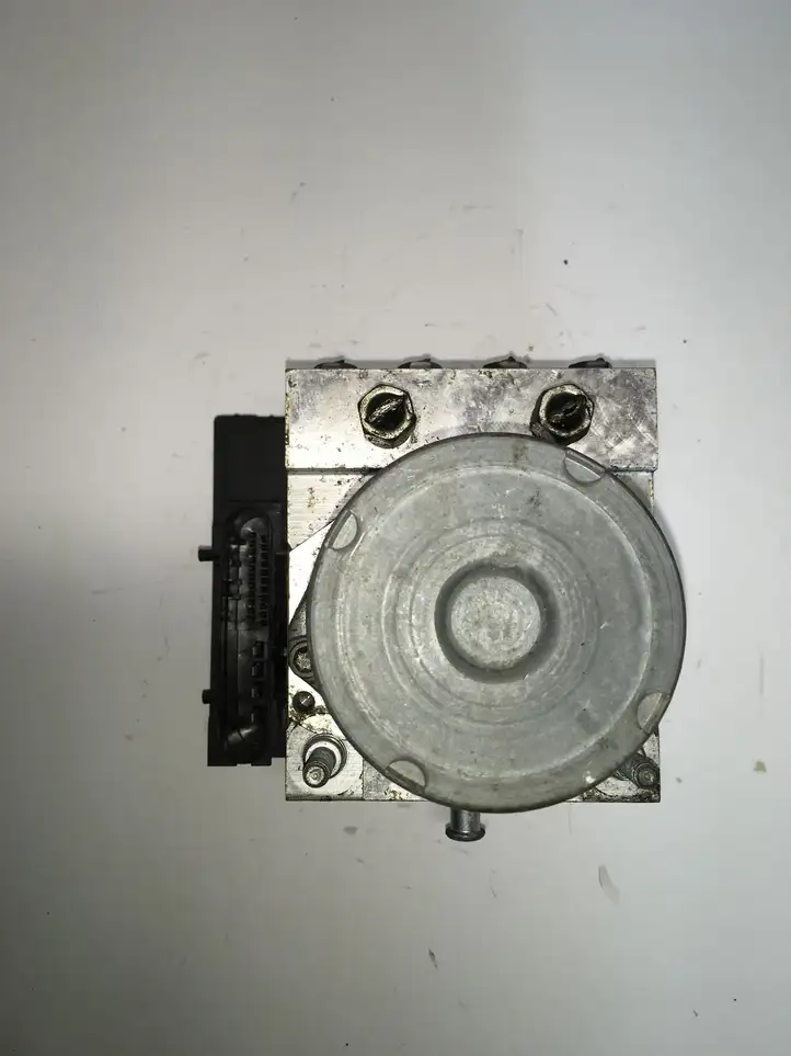 Nissan Qashqai (2006 - 2010) 47660JD01B ABS блок — фото 4