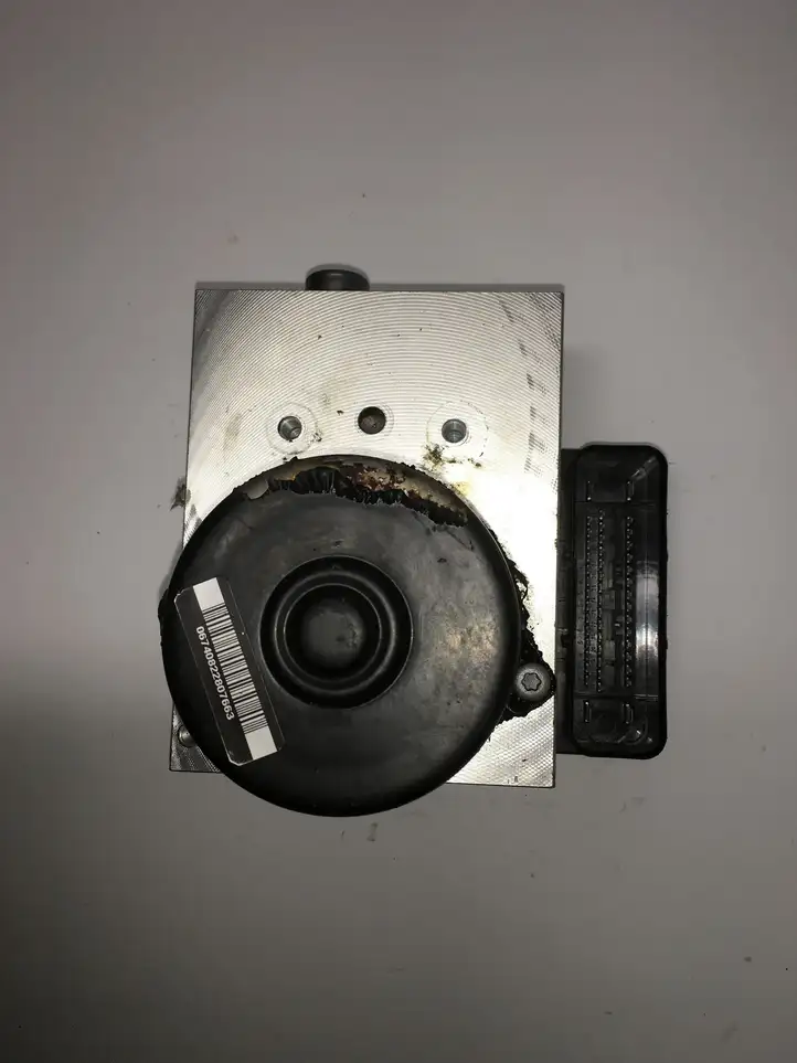 Nissan Pathfinder R51 (2005 - 2012) 47660LA270 ABS блок — фото 4