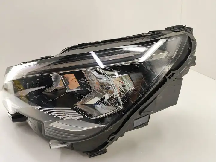 Peugeot 5008 II (2017 - 2020) 98104781809 Передняя фара — фото 11