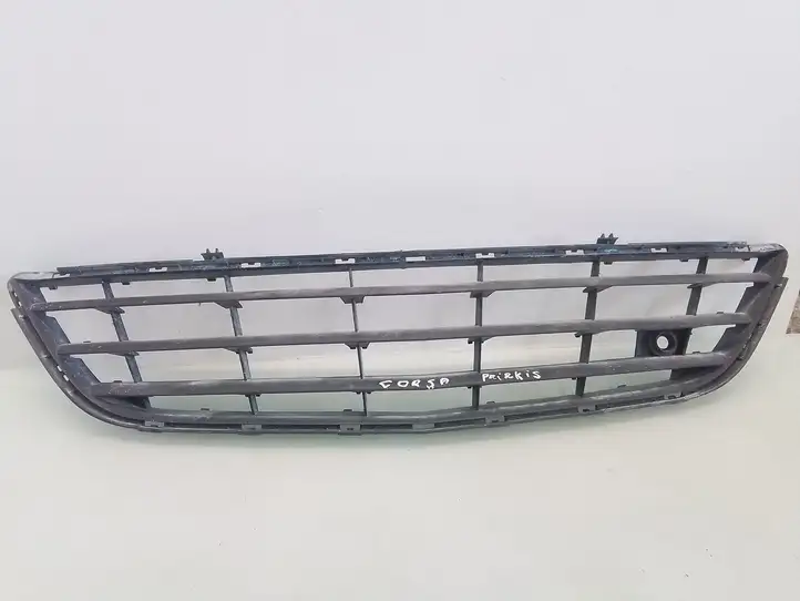 Opel Corsa D (2006 - 2010)   Верхняя решётка