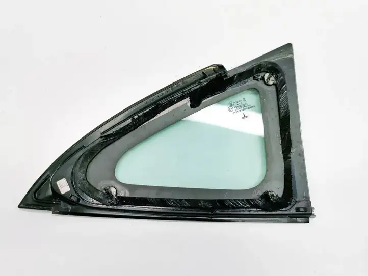 Tesla Model 3 (2017 - 2023) 1080706-00 Заднее боковое стекло — фото 2
