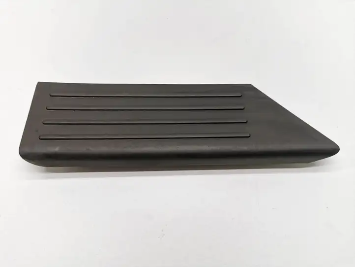 Tesla Model 3 (2017 - 2023) 1086813-00-E Прочие детали салона — фото 1