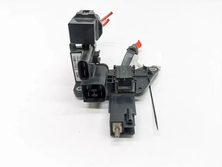 BMW 3 F30 F35 F31 (2012 - 2018) 947965 Реле защиты аккумулятора — фото 1