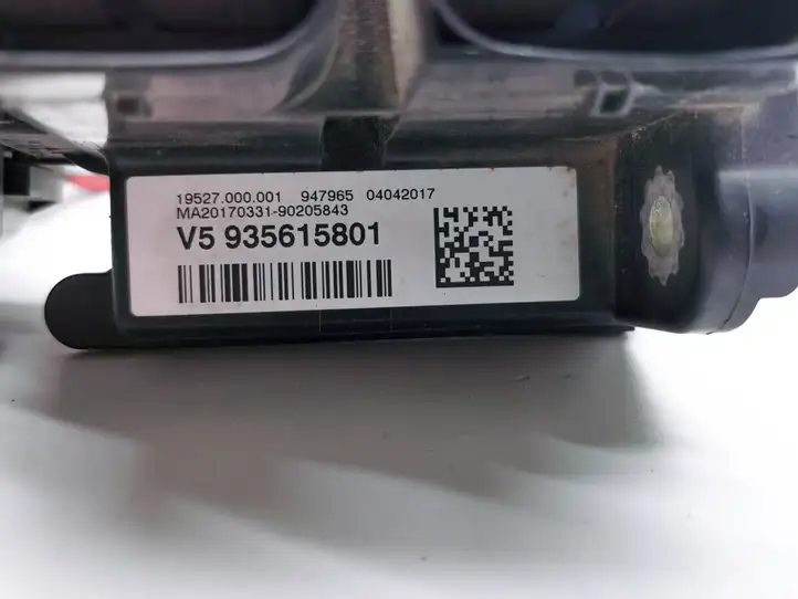 BMW 3 F30 F35 F31 (2012 - 2018) 947965 Реле защиты аккумулятора — фото 3