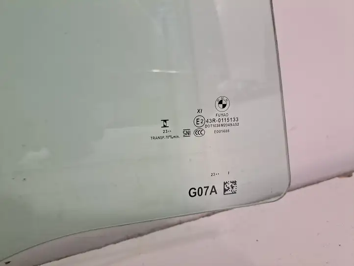 BMW X7 G07 (2018 - ) 8496028 Стекло задней двери — фото 2