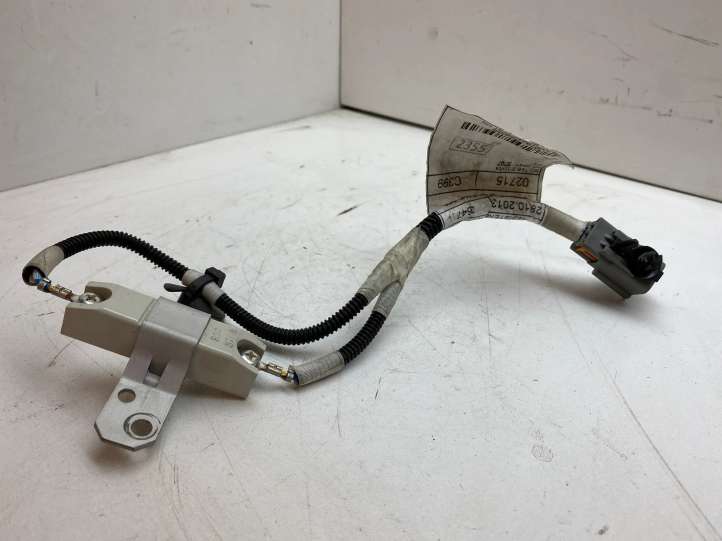 0600079240 Maserati Levante Radio antena