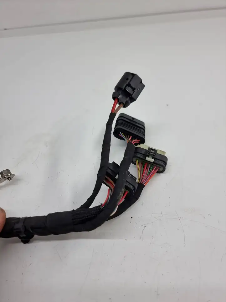 Mercedes-Benz EQA (2021 - )  A1775404307 Ящик предохранителей (комплект)