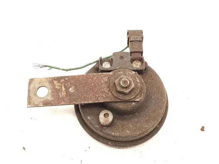 Toyota Avensis T250 (2003 - 2006)  704882263 Звуковой сигнал