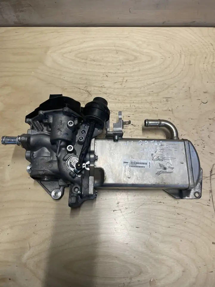 Audi A4 S4 B8 8K (2011 - 2015) 03L131512BQ Охладитель клапана EGR — фото 1