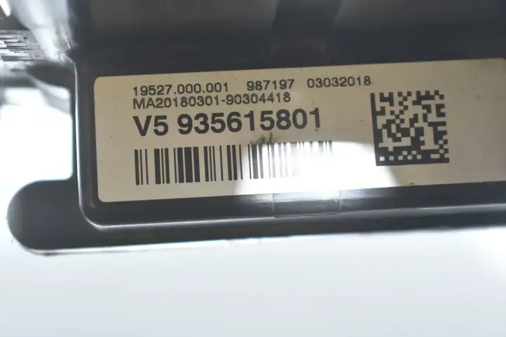 BMW 3 F30 F35 F31 (2012 - 2018) 61149356158 Клеммный узел плюсовых проводов — фото 4