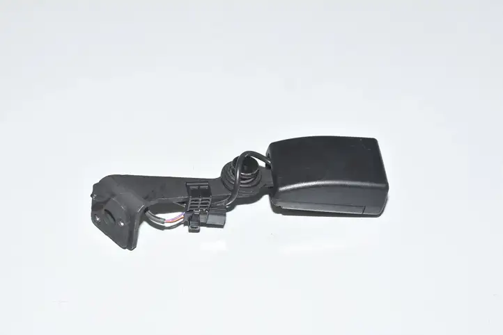 BMW 3 F30 F35 F31 (2012 - 2018) 72117375447 Замок заднего ремня — фото 3