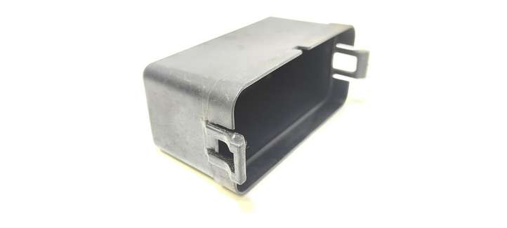 Nissan Qashqai (2006 - 2010)  64200049 Крышка ящика предохранителей