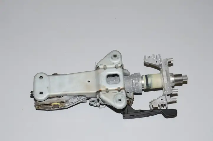 BMW 5 F10 F11 (2009 - 2016) 6795345 Комплект оси рулевого колеса — фото 2