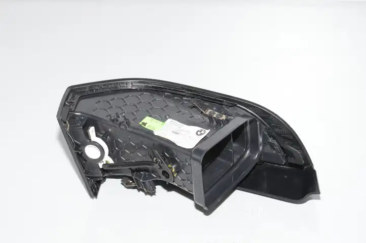 BMW i3 (2013 - ) 9283003 Боковой воздушный дефлектор — фото 5