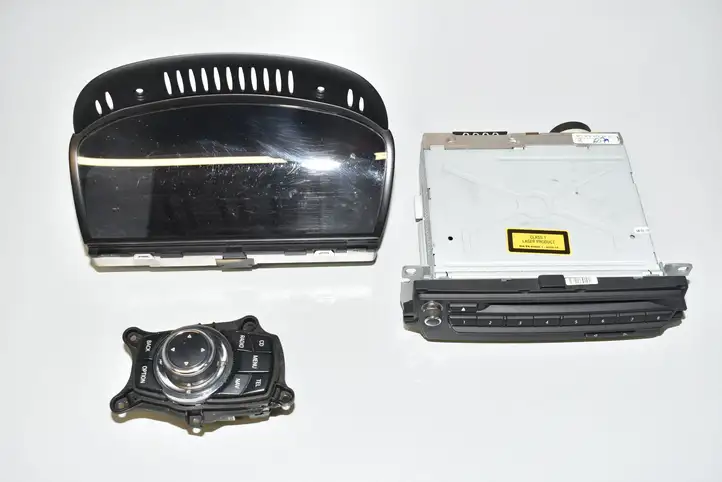 BMW 3 E92 E93 (2005 - 2014) 65829151976 Магнитола / мультимедийная система — фото 1