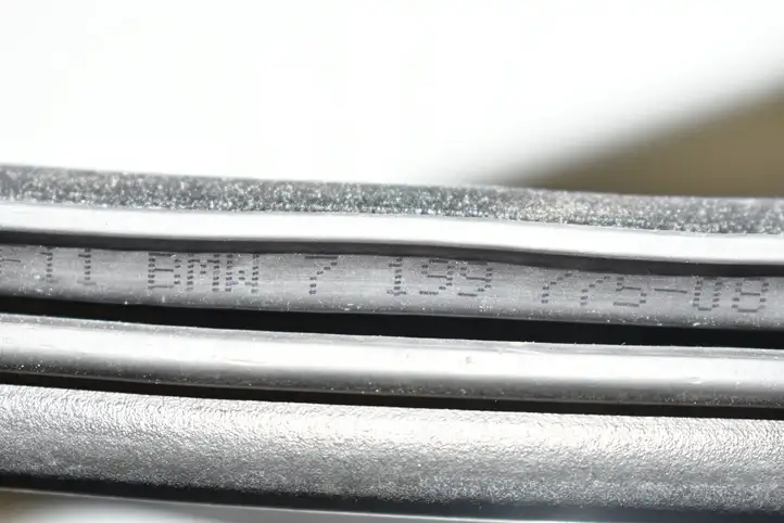 BMW 5 F10 F11 (2009 - 2016) Уплотнитель кузова — фото 3