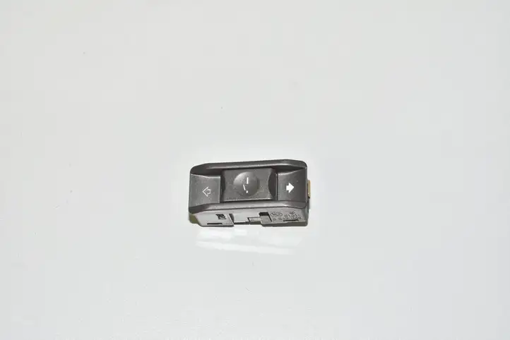 BMW 7 E65 E66 (2001 - 2008) Включатель раздвижной крыши — фото 1