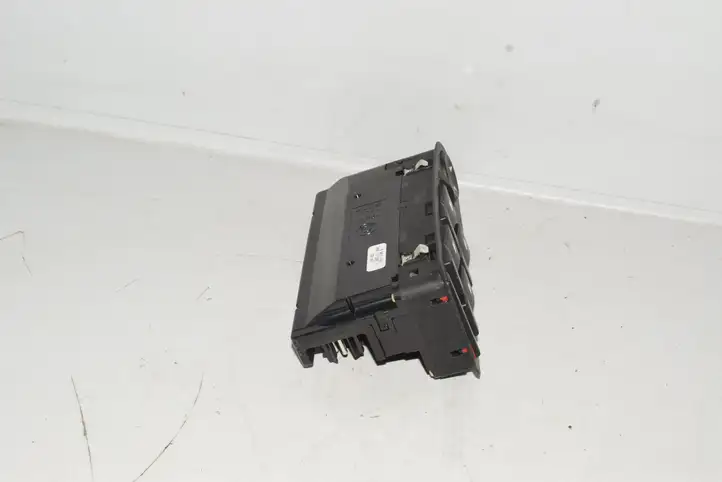 BMW 5 E39 (1996 - 2003) 6907110 Кнопка стеклоподъемников — фото 4