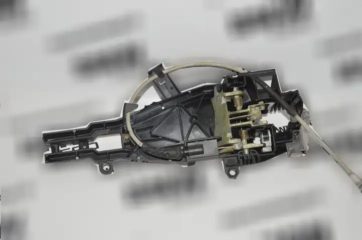BMW 3 E90 E91 (2005 - 2012) 7059971 Крепление наружной ручки передней двери — фото 4