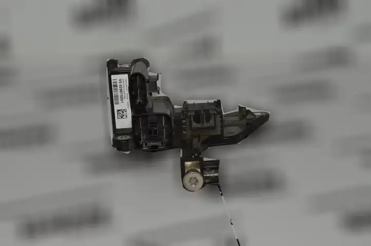 BMW 1 F20 F21 (2011 - 2019) Клеммный узел плюсовых проводов — фото 5