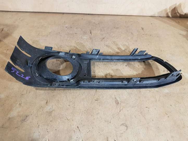 Citroen C6 (2005 - 2012)  9650958777 Декоративная решётка противотуманной фары