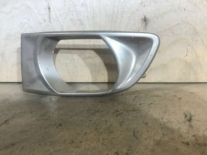 Kia Rio (2002 - 2005)  86525FD000 Декоративная решётка противотуманной фары