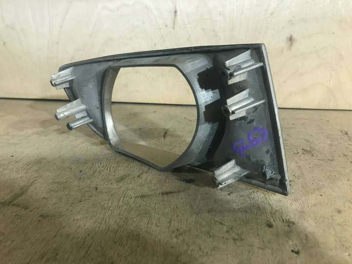 Kia Rio (2002 - 2005)  86525FD000 Декоративная решётка противотуманной фары
