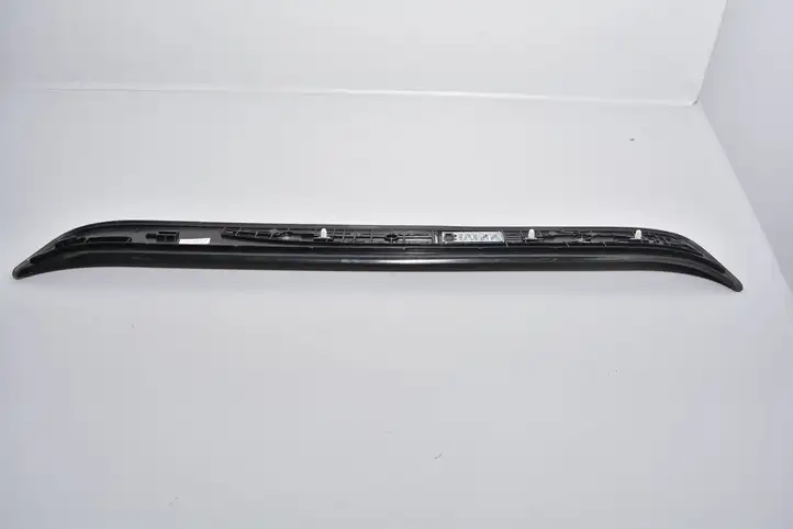 BMW 3 E90 E91 (2005 - 2012) Внутренняя отделка переднего порога — фото 4