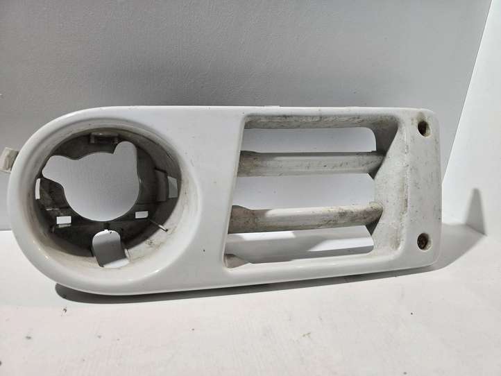 Renault Trafic II (X83) (2002 - 2014)  8200113993 Декоративная решётка противотуманной фары