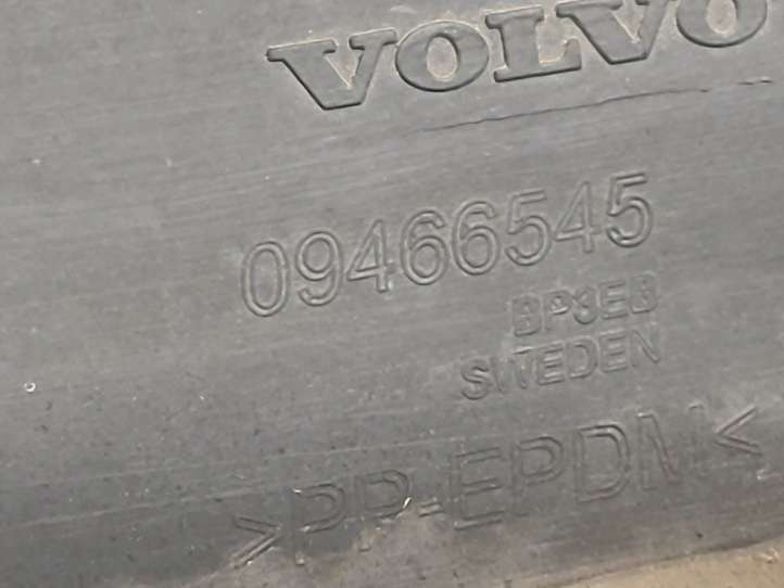 Volvo C70 (2005 - 2009)  09466545 Декоративная решётка противотуманной фары