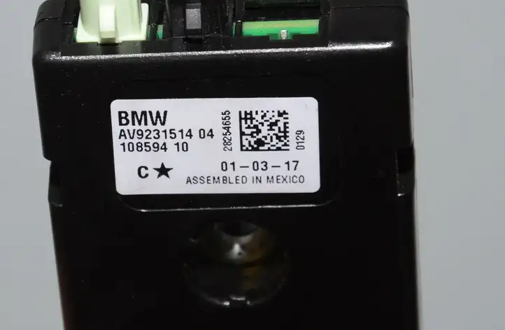 BMW 3 F30 F35 F31 (2012 - 2018) 9231514 Усилитель антенны — фото 5
