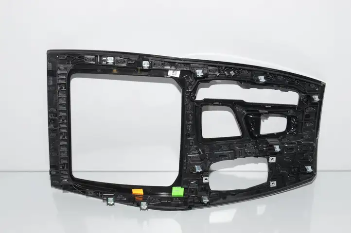 BMW X3 G01 (2018 - 2024) 8071035 Другая деталь консоли (туннеля) — фото 4