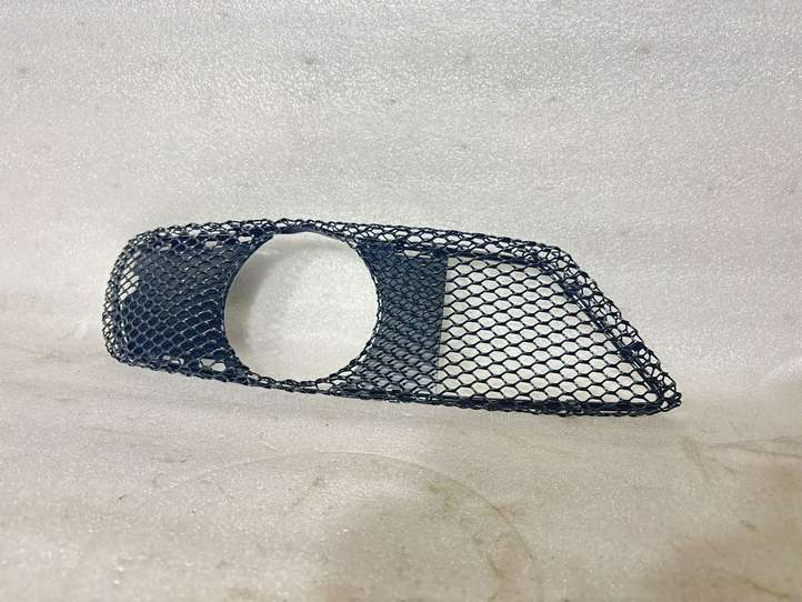 Mercedes-Benz C AMG W203 (2000 - 2007)  A2038850753 Декоративная решётка противотуманной фары