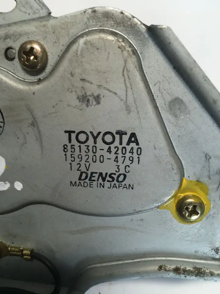 Toyota RAV 4 (XA20) (2000 - 2005) 8513042040 Двигатель стеклоочистителя заднего стекла — фото 3