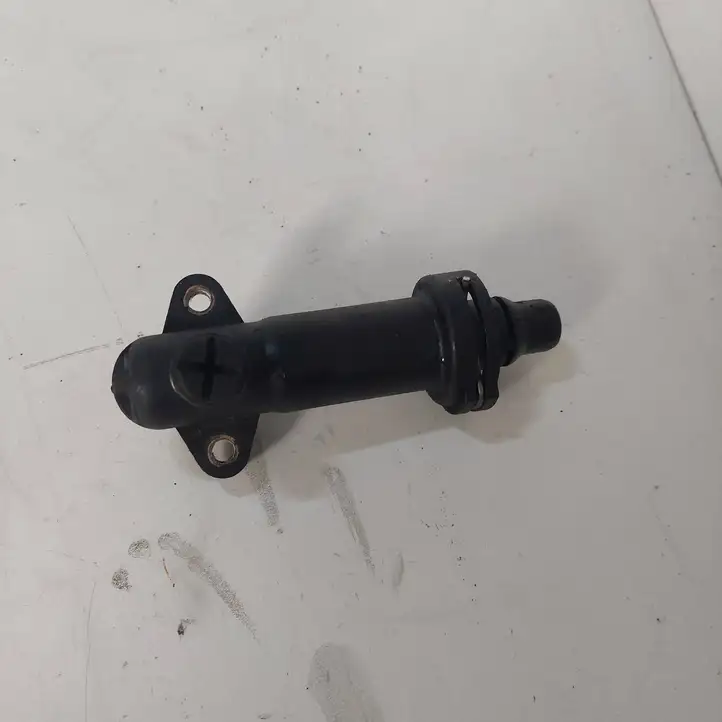 BMW 5 E60 E61 (2004 - 2010) 7787870 Шланги системы охлаждения — фото 1