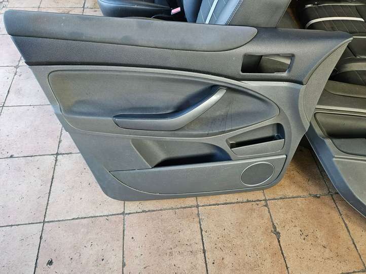 Ford Kuga I (2008 - 2012)   Комплект отделки дверей