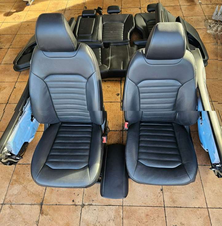 Ford Fusion II (2013 - )   Комплект отделки дверей